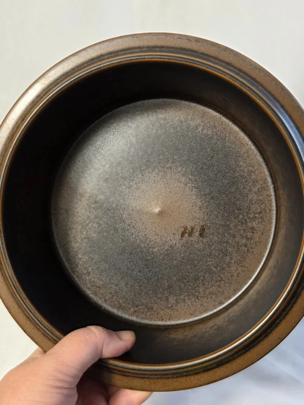 Arabia of Finland Rushka 9 Inch Round Serving Bowl Light & Dark Brown Spotted